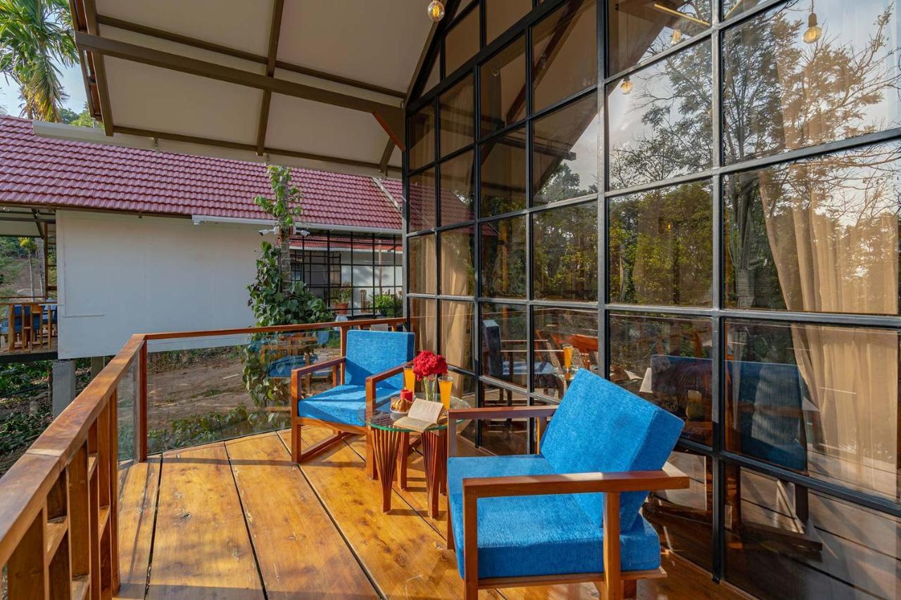 Stayvista At Cicada Chikmagalur 2Bhk Breakfast Included With Amazing View Exteriér fotografie
