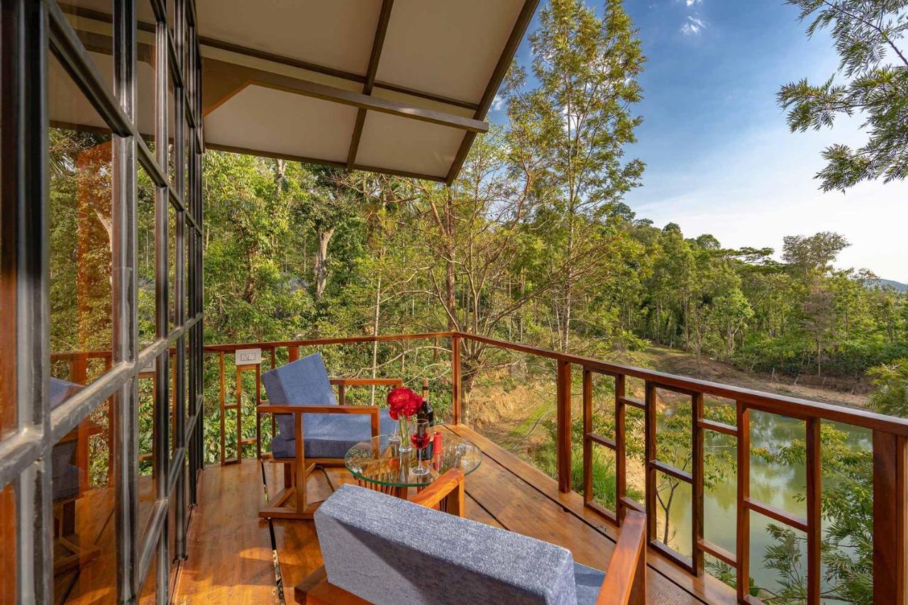 Stayvista At Cicada Chikmagalur 2Bhk Breakfast Included With Amazing View Exteriér fotografie